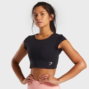 DREAMY CAP SLEEVE CROP TOP